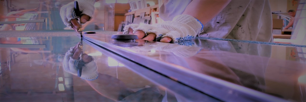 Slider, Glass Cutting Service in Soho, W1